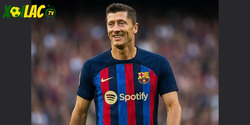Lewandowski là mũi nhọn nguy hiểm trong trận Rayo vs Barcelona. Lewandowski là mũi nhọn nguy hiểm trong trận Rayo vs Barcelona.