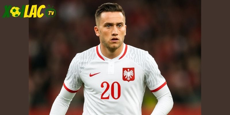 Zielinski là mũi nhọn trong trận Hà Lan vs Ba Lan. Zielinski là mũi nhọn trong trận Hà Lan vs Ba Lan.