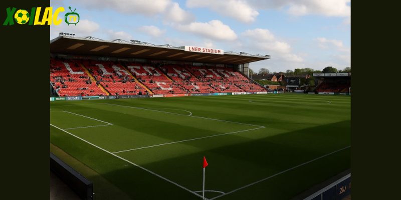 Sân nhà Lincoln City – nơi đội bóng đặt hy vọng tạo cú sốc. Sân nhà Lincoln City – nơi đội bóng đặt hy vọng tạo cú sốc.