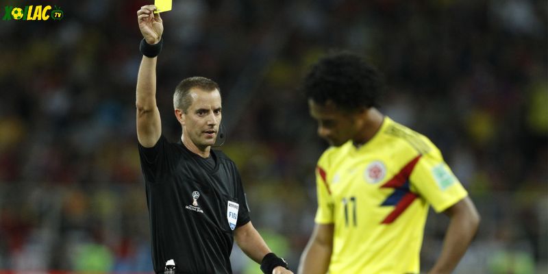 Các thuật ngữ trọng tài: VAR và công nghệ đường biên hiện đại